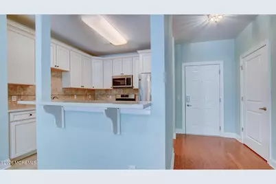103 Becket Way, Morganville, NJ 07751 - Photo 5
