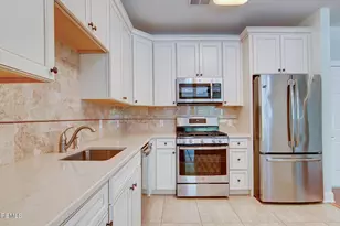 103 Becket Way, Morganville, NJ 07751 - Photo 7