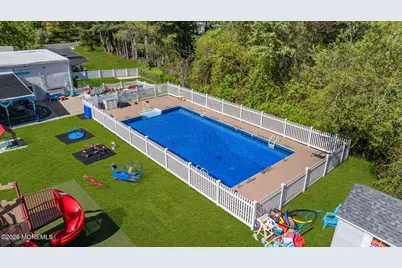 321 W Farms Road, Farmingdale, NJ 07727 - Photo 5