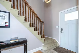 25 Mccue Rd, Morganville, NJ 07751 - Photo 5