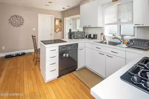 25 Mccue Rd, Morganville, NJ 07751 - Photo 9