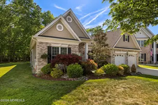 23 Quincy Ct, Freehold, NJ 07728 - Photo 3