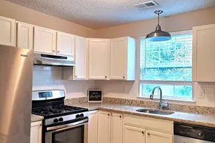 58 Madison Ct, Tinton Falls, NJ 07712 - Photo 5