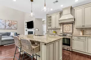 135 Woodcliff Blvd, Morganville, NJ 07751 - Photo 5
