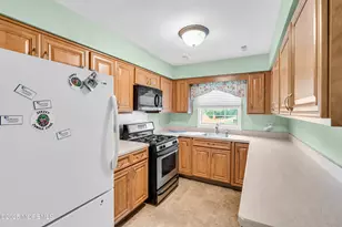 1970 Cherryvale Ct, Toms River Township, NJ 08755 - Photo 23