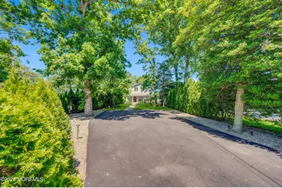637 Beacon Boulevard, Sea Girt, NJ 08750 - Photo 3