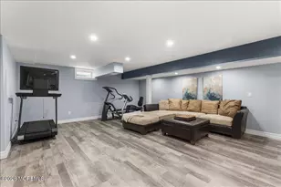 6 Huggins Ln, Manalapan Township, NJ 07726 - Photo 33