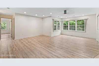 90 Cranberry Court, Red Bank, NJ 07701 - Photo 9