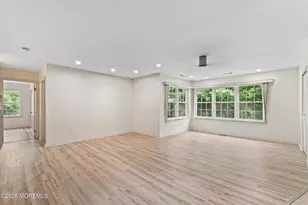 90 Cranberry Ct, Red Bank, NJ 07701 - Photo 9