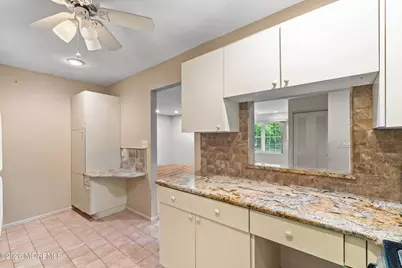 90 Cranberry Court, Red Bank, NJ 07701 - Photo 15