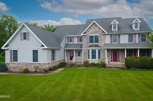 3 Hartshorne Dr, Millstone Township, NJ 08510 - Photo 1