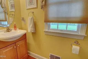 3 Hartshorne Dr, Millstone Township, NJ 08510 - Photo 23