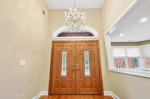 3 Kristin Ct, Manalapan Township, NJ 07726 - Photo 3