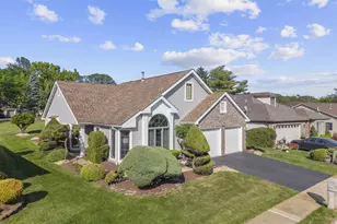 90 Caldwell Terrace, Marlboro Township, NJ 07746 - Photo 3