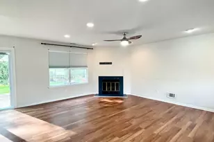 21 Evergreen Dr, East Windsor Township, NJ 08520 - Photo 3