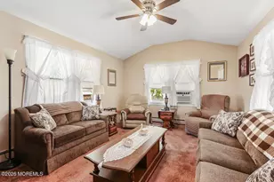 8 N Chestnut Street N, Hazlet Township, NJ 07730 - Photo 13