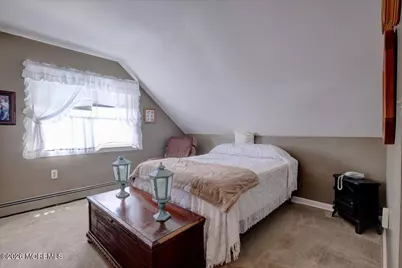 8 N Chestnut Street N, Hazlet Township, NJ 07730 - Photo 17