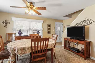 8 N Chestnut Street N, Hazlet Township, NJ 07730 - Photo 3