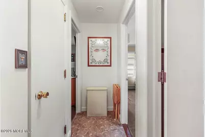 8 N Chestnut Street N, Hazlet Township, NJ 07730 - Photo 11
