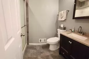 25 Duncan Way, Freehold, NJ 07728 - Photo 17