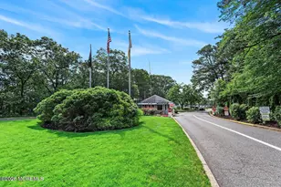 1042 B Canterbury Dr, Manchester Township, NJ 08759 - Photo 29