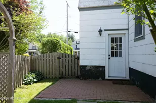 20 Brown Pl, Red Bank, NJ 07701 - Photo 31
