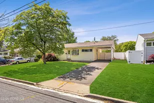 34 Princeton Rd, Sayreville, NJ 08859 - Photo 3