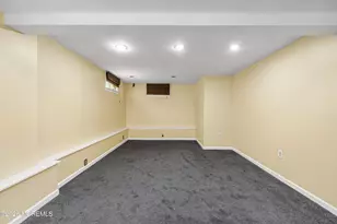 34 Princeton Rd, Sayreville, NJ 08859 - Photo 35