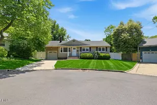 575 Garfield Ave, Belford, NJ 07718 - Photo 3