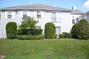 997 Tarragon Ct, Morganville, NJ 07751 - Photo 3