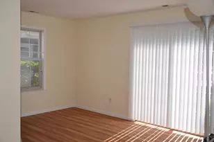 997 Tarragon Ct, Morganville, NJ 07751 - Photo 5