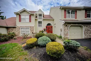 170 Colony Ln, Manalapan Township, NJ 07726 - Photo 3