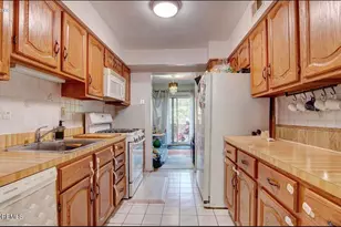 185 Nathan Dr, North Brunswick Township, NJ 08902 - Photo 7