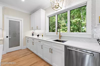 306 Valley Street, Middletown, NJ 07748 - Photo 11