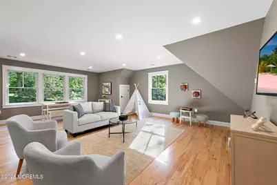 306 Valley Street, Middletown, NJ 07748 - Photo 49