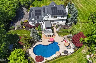 131 Taylors Mills Rd, Manalapan Township, NJ 07726 - Photo 9