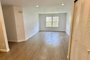 76 Des Moines Ct, Tinton Falls, NJ 07712 - Photo 5