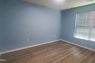 338 Sophee Ln, Lakewood, NJ 08701 - Photo 17