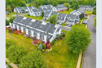 151 Chestnut Way, Manalapan Township, NJ 07726 - Photo 21
