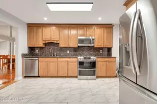 151 Chestnut Way, Manalapan Township, NJ 07726 - Photo 27