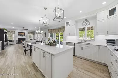 13 Bloomfield Road, Manalapan Township, NJ 07726 - Photo 15