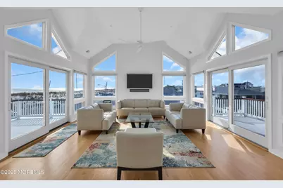 913 N Ocean Avenue N, Seaside Park, NJ 08752 - Photo 3