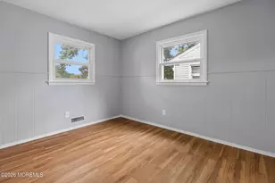 34 Liberty St, Freehold, NJ 07728 - Photo 17
