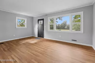 34 Liberty St, Freehold, NJ 07728 - Photo 7
