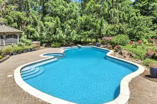427 Fawns Run, Morganville, NJ 07751 - Photo 11