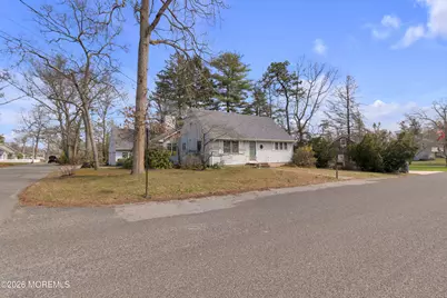 545 Tiller Avenue, Beachwood, NJ 08722 - Photo 3