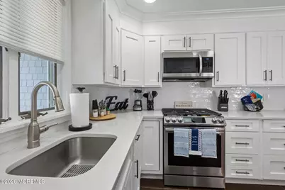 210 Deerfield Lane, Aberdeen Township, NJ 07747 - Photo 3