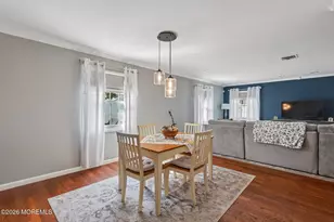 210 Deerfield Ln, Aberdeen Township, NJ 07747 - Photo 7