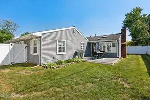 210 Deerfield Ln, Aberdeen Township, NJ 07747 - Photo 21