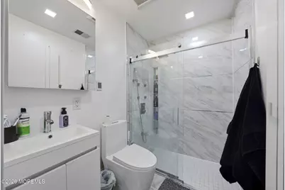 245 Jewett Avenue, Jersey City, NJ 07304 - Photo 39
